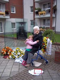 Hannes mit Enkelin
